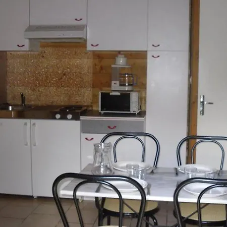 Cosy Avec Terrasse A - Api-1-52-755 Sauveterre-de-Rouergue