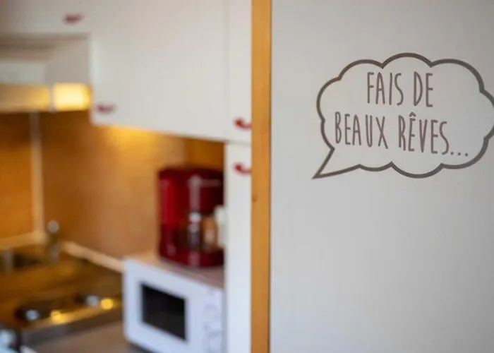 Cosy Avec Terrasse A - Api-1-52-755 Sauveterre-de-Rouergue