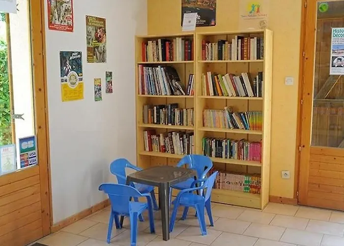 캠프장 Cosy Avec Terrasse A - Api-1-52-755