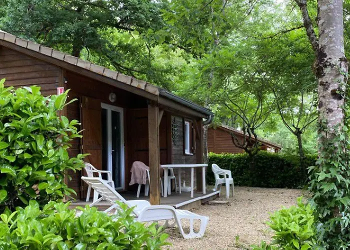 Cosy Avec Terrasse A - Api-1-52-755 キャンプ場 Sauveterre-de-Rouergue